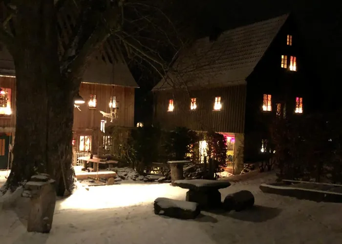 Lebenswerkstatthof بيت للعطل Mildenau